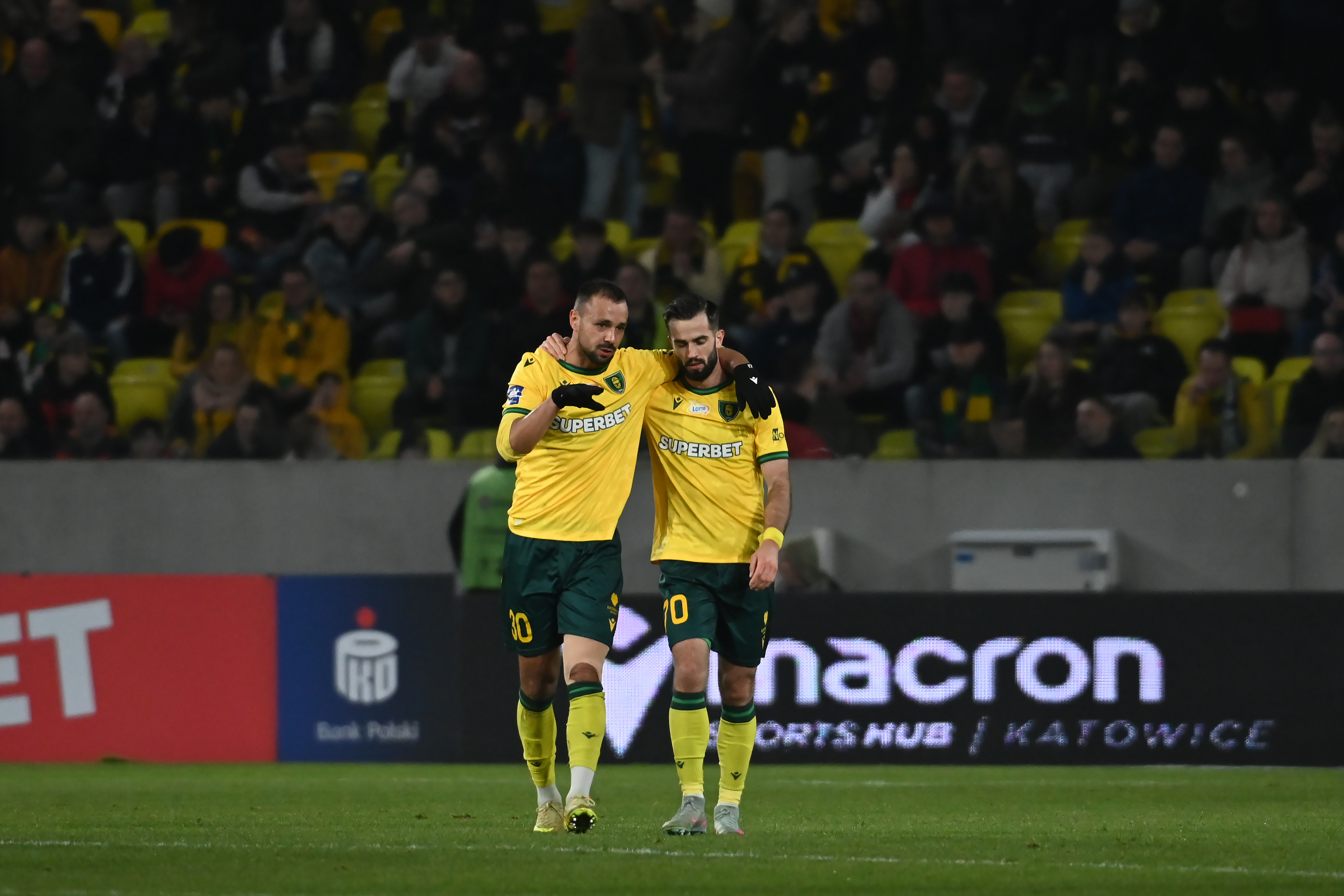 GKS Katowice Đại Thắng 3-1 Trong Derby Silesia: Bàn Thắng Quyết Định Và Cái Nhìn Về Tương Lai