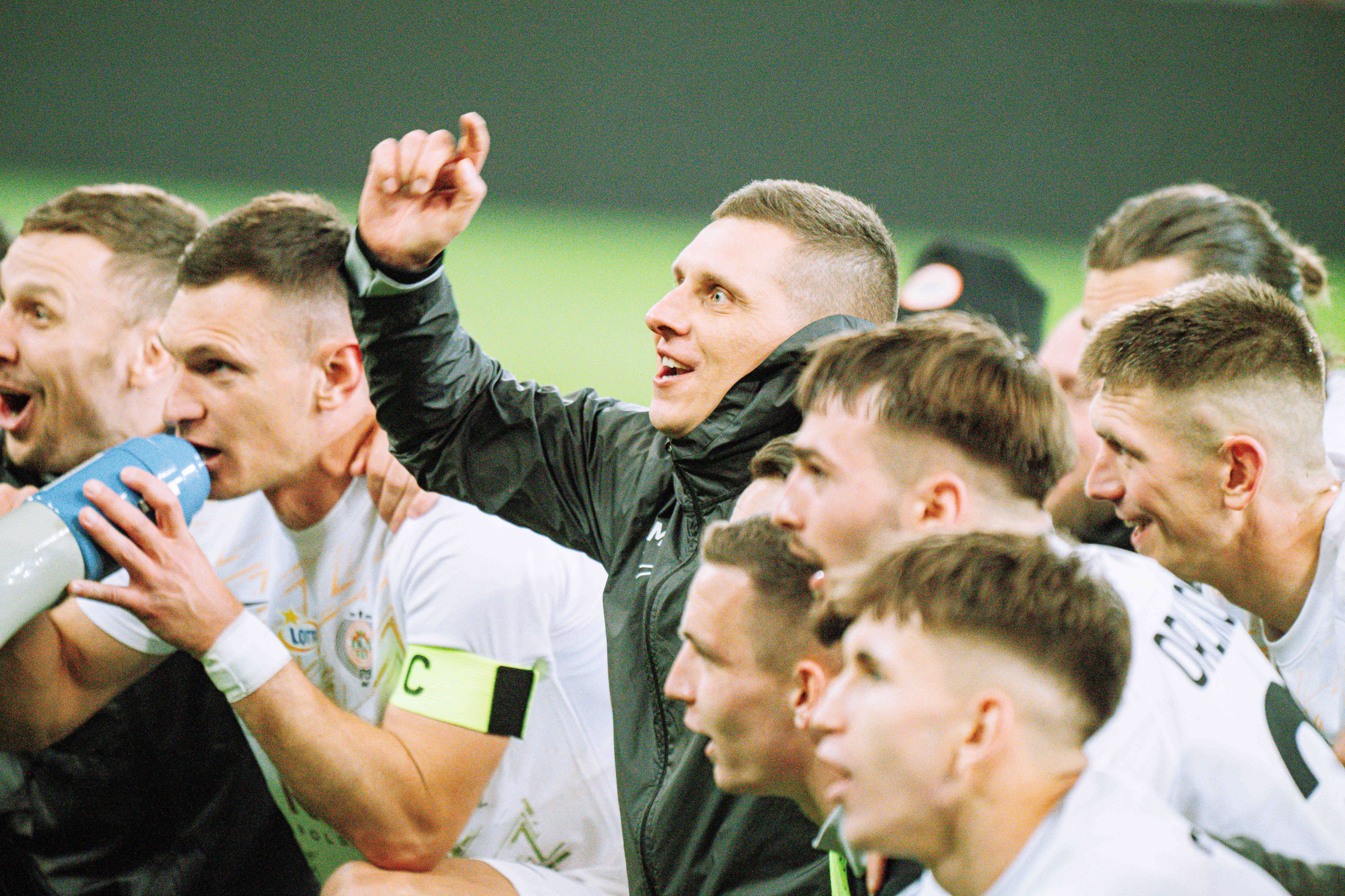 Kịch Tính Bảng Xếp Hạng: Zagłębie Lubin Vươn Lên Dẫn Đầu Sau 8 Năm Chờ Đợi