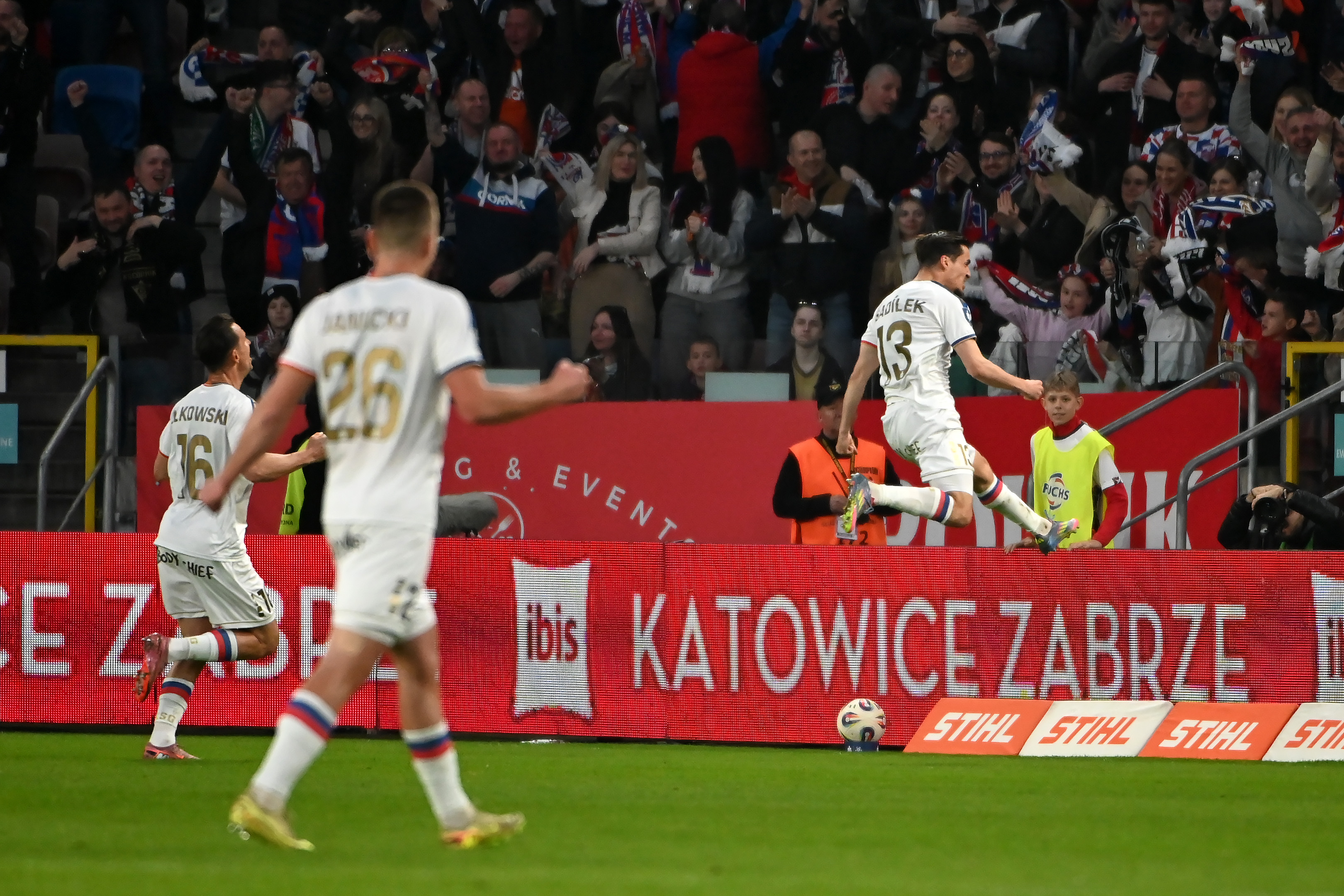 Górnik Zabrze Thắng Đậm 3-1: Cầu Thủ Séc Tỏa Sáng, Link FB88 Mới Nhất Hôm Nay Cập Nhật Kèo