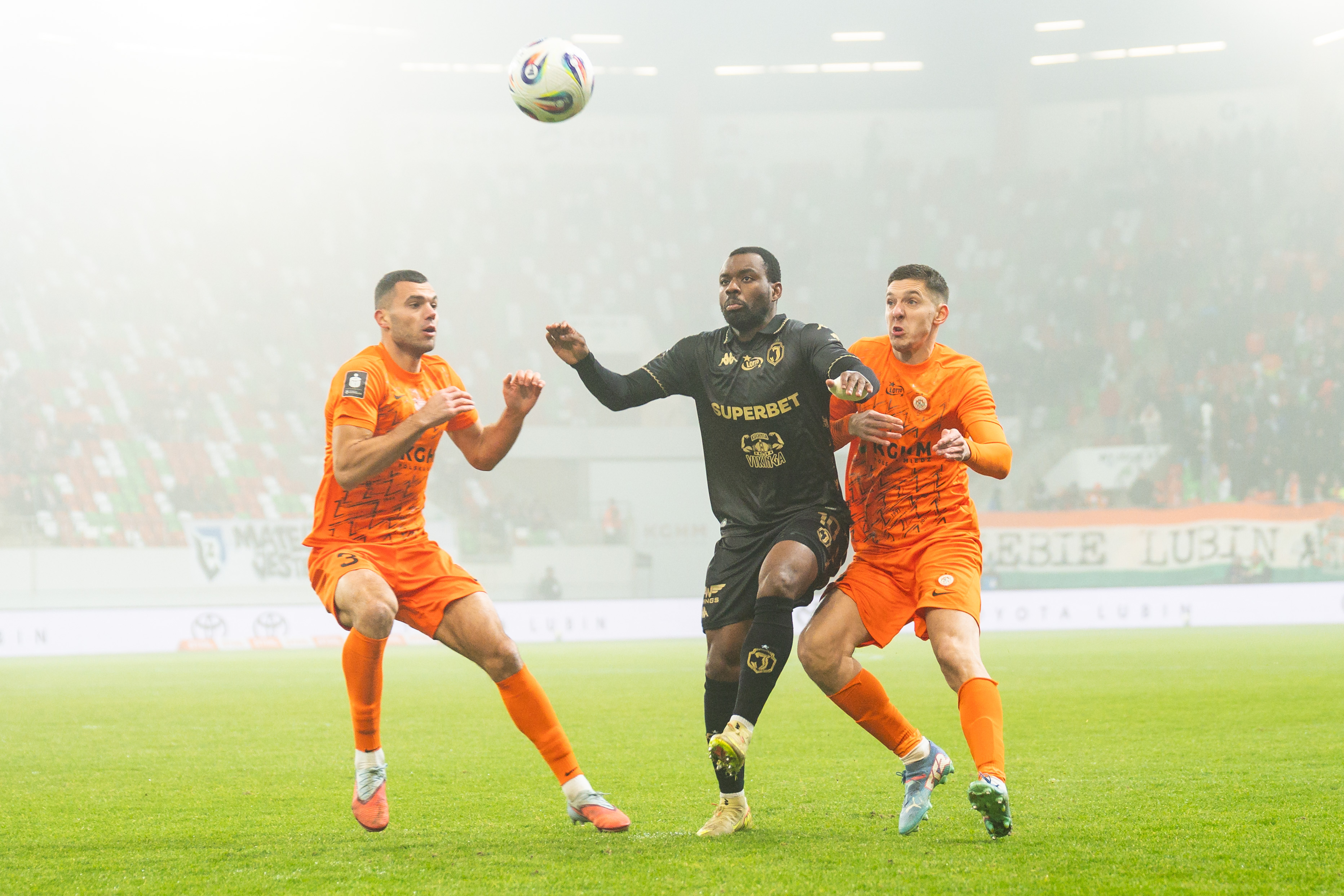 Phân Tích Xác Suất Dự Cúp Châu Âu: Ai Sẽ Chiếm Vé Dự Champions League 2026/27?