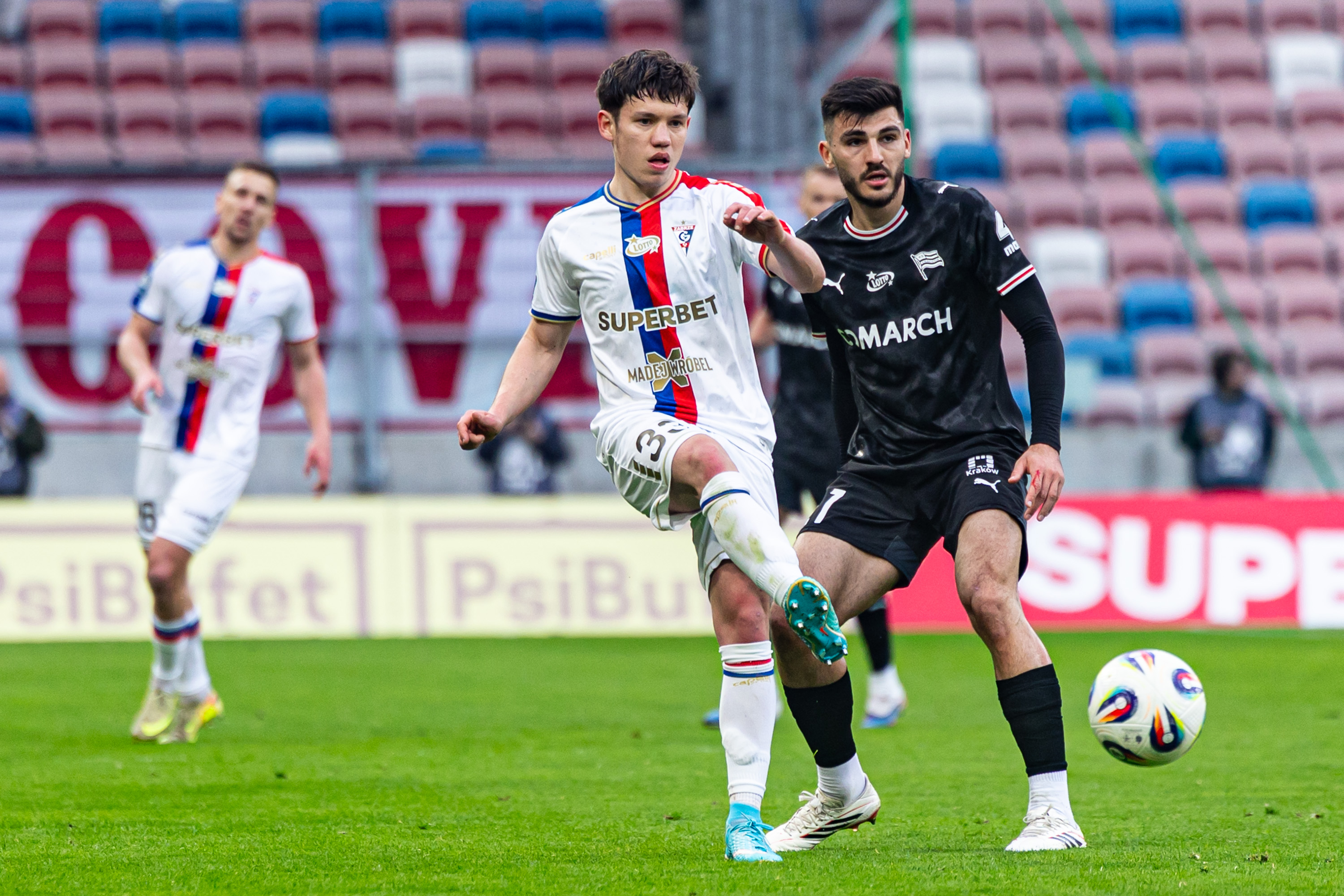 Górnik Zabrze Thắng Đậm 3-0: Chiến Thắng Sân Nhà Và Những Gợi Ý Kèo World Cup 2026