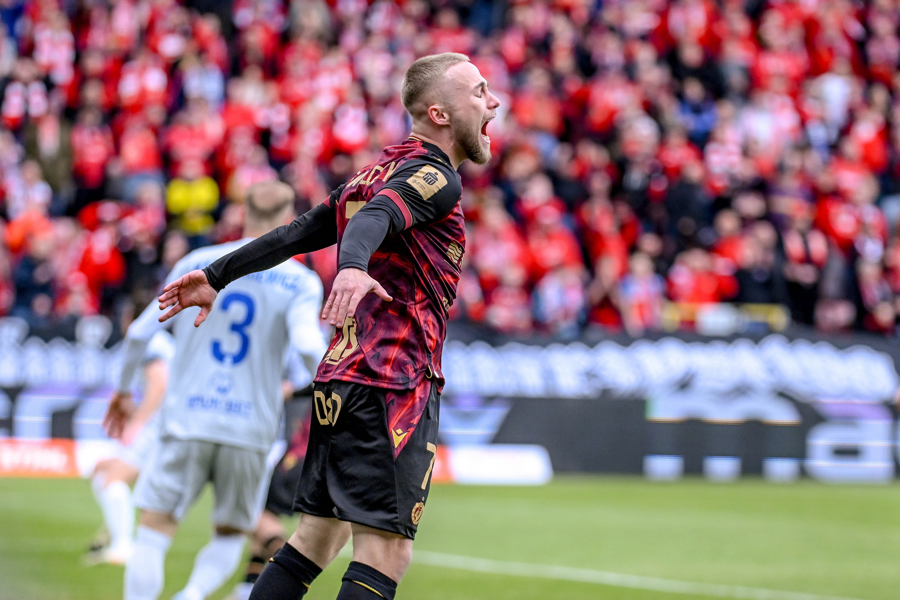 Sebastian Bergier Tỏa Sáng, Widzew Łódź Thắng Nhờ Pha Lập Công Sau Phút 88