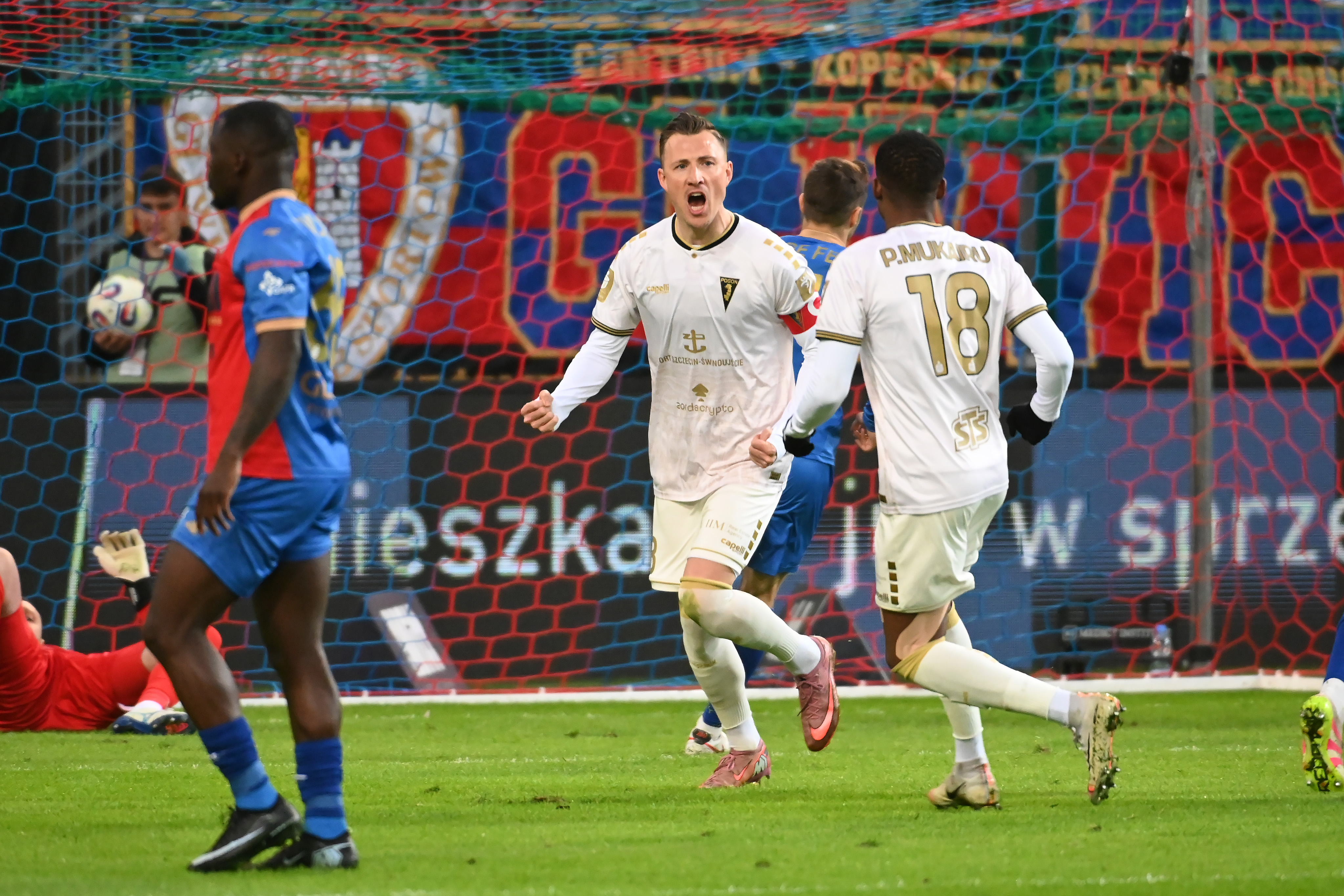 Tổng kết vòng 28 Ekstraklasa: 21 bàn thắng bùng nổ và những cặp đấu đỉnh cao