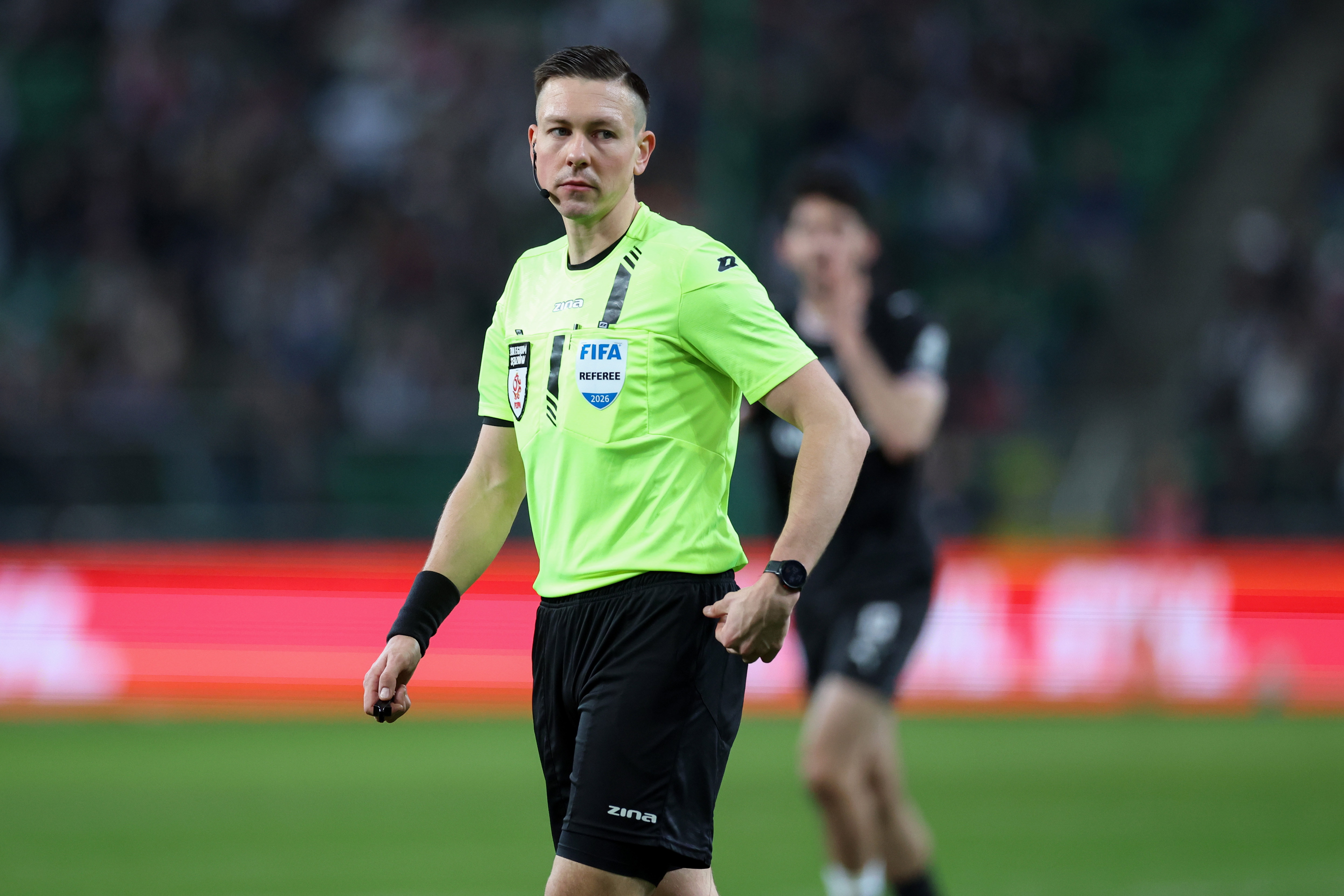 Patryk Gryckiewicz điều khiển trận đấu Pogoń Szczecin - Lech Poznań: Cập nhật danh sách trọng tài vòng 29 Ekstraklasa