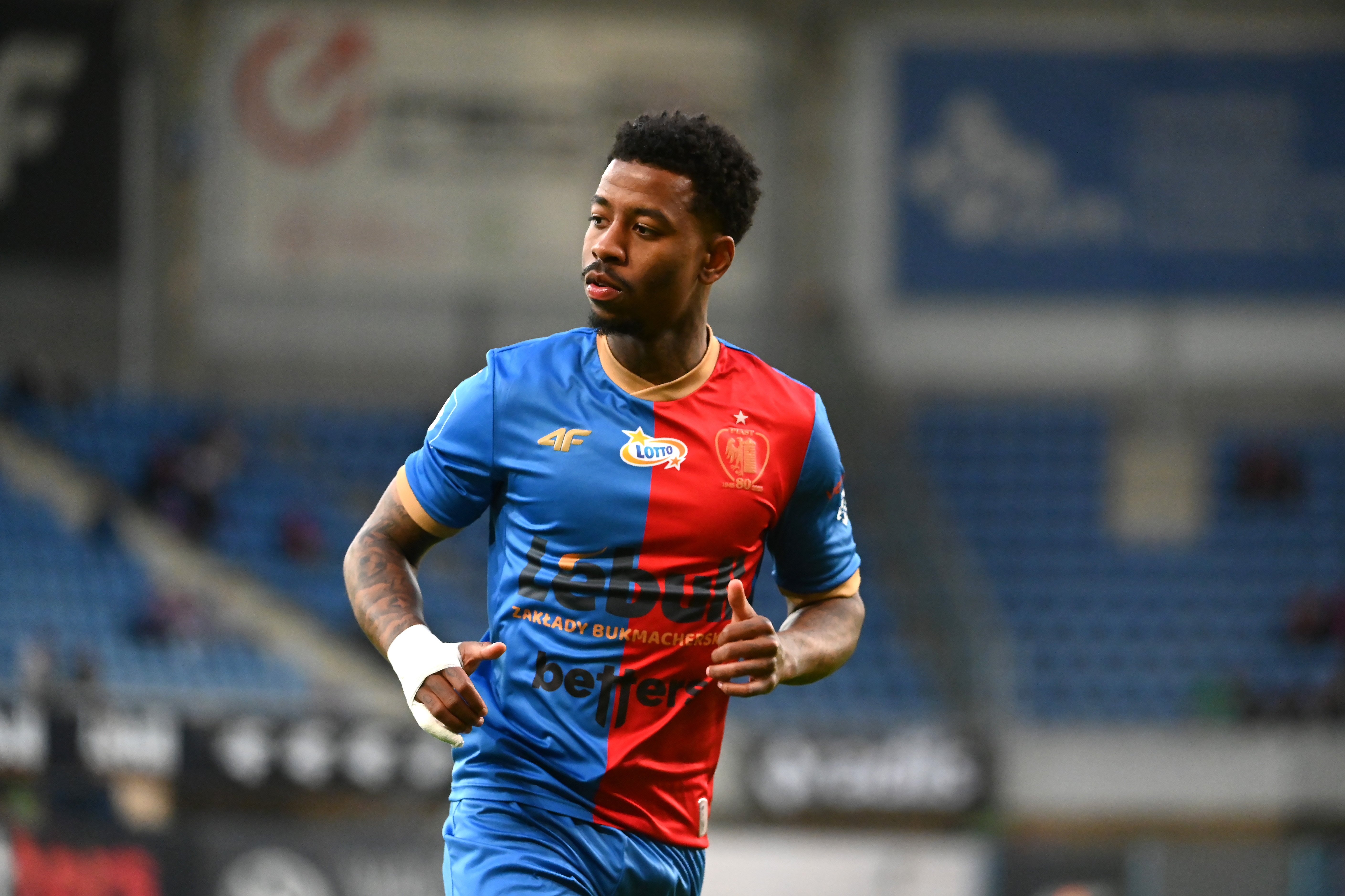 Cuộc Chiến Tử Thần Tại Bảng Xếp Hạng: Piast Gliwice vs Arka Gdynia