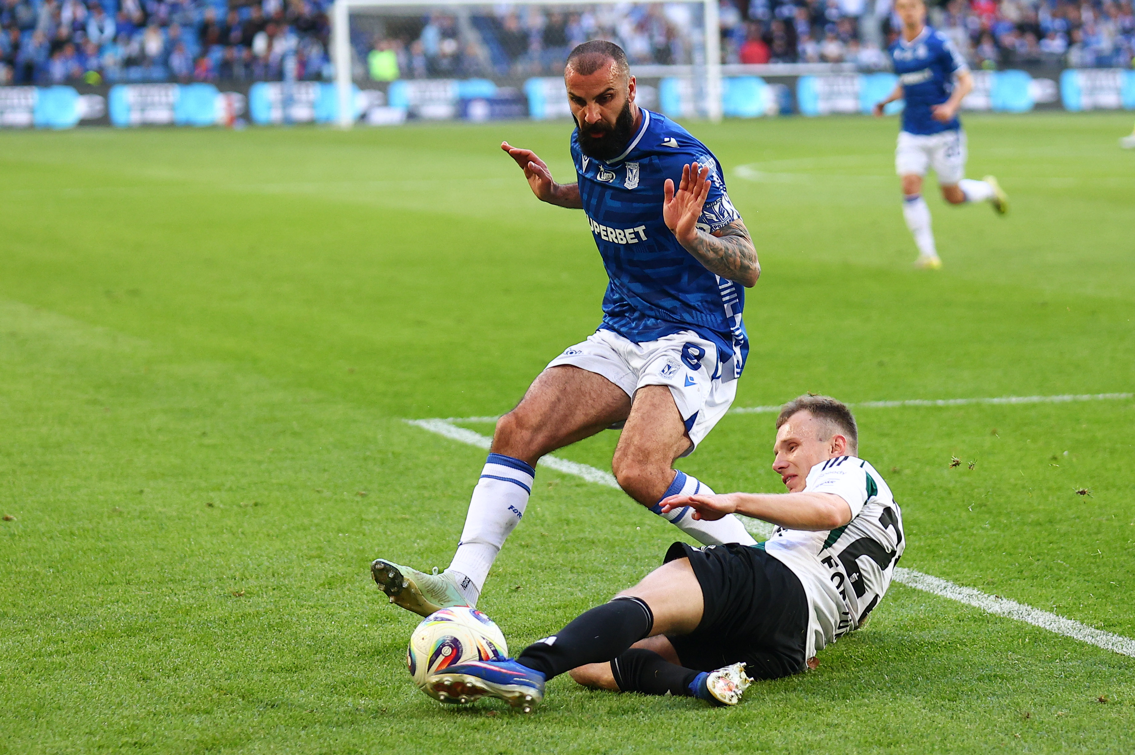 Vòng 30 Ekstraklasa: Kịch Tính Với 25 Bàn, Ai Sẽ Vô Địch?