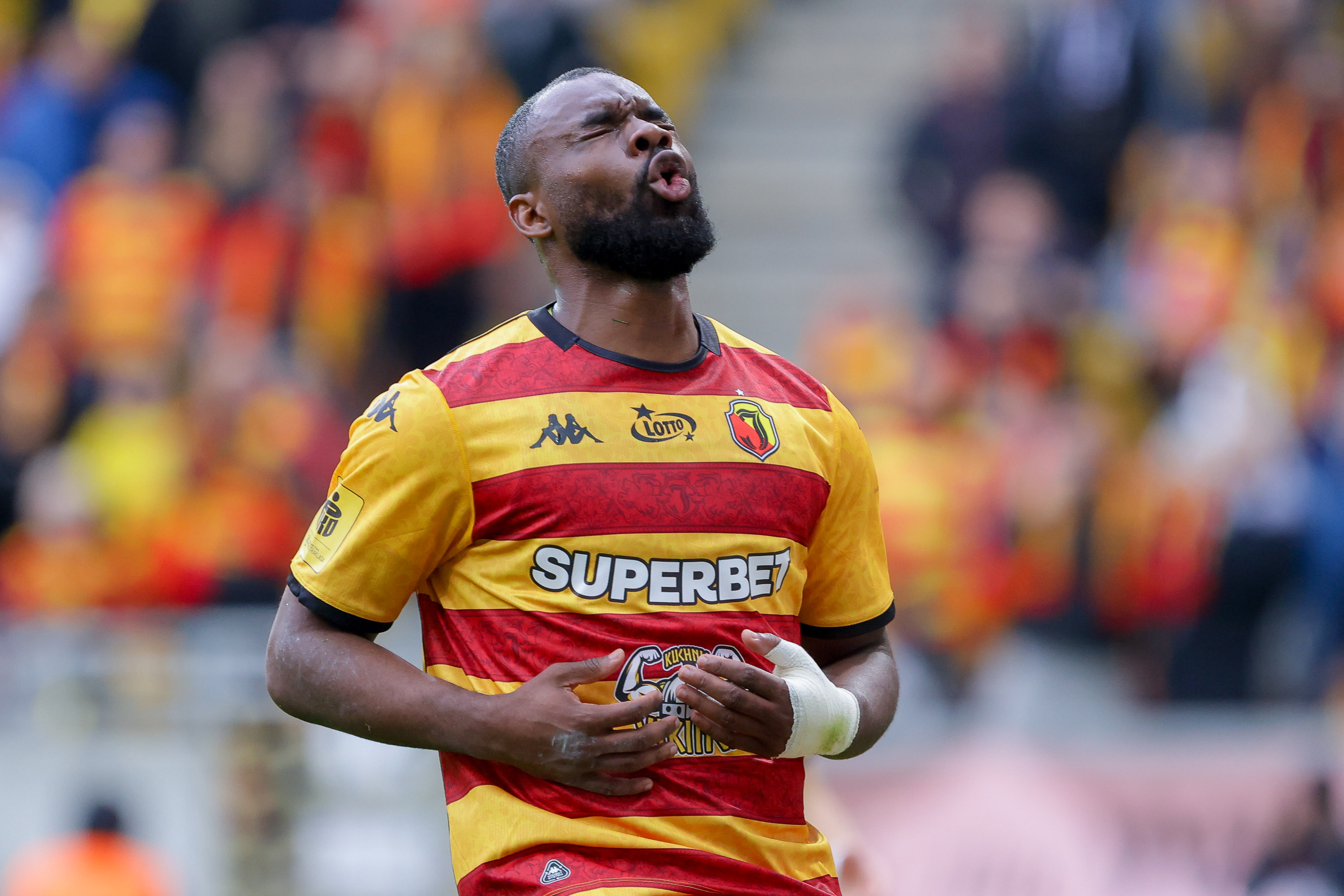 [Tóm tắt] Jagiellonia 3:2 Pogoń: Vòng xoáy kịch tính tại Białystok
