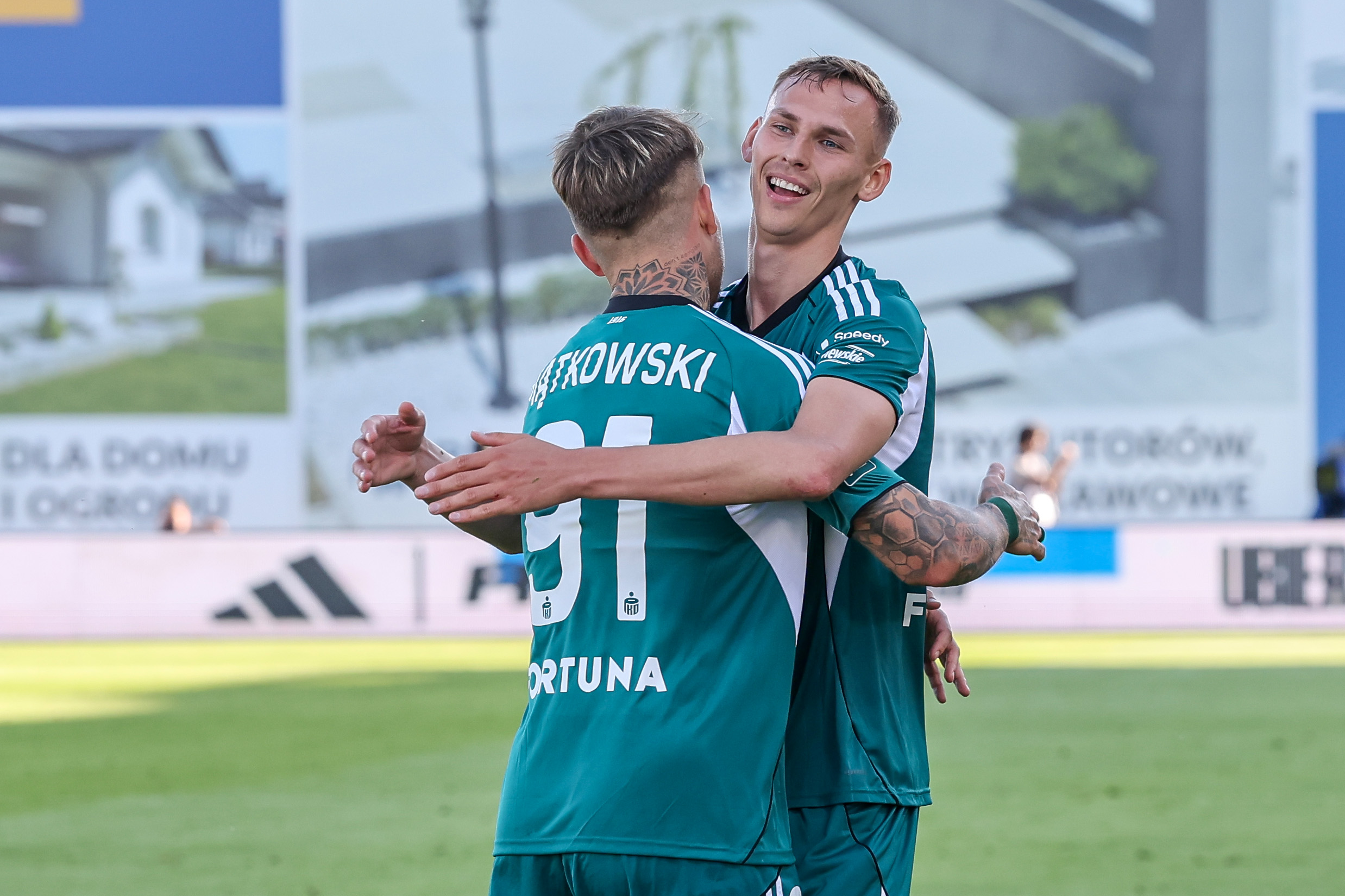 Bruk-Bet Termalica 0-1 Legia Warszawa: Phá dớp sân khách