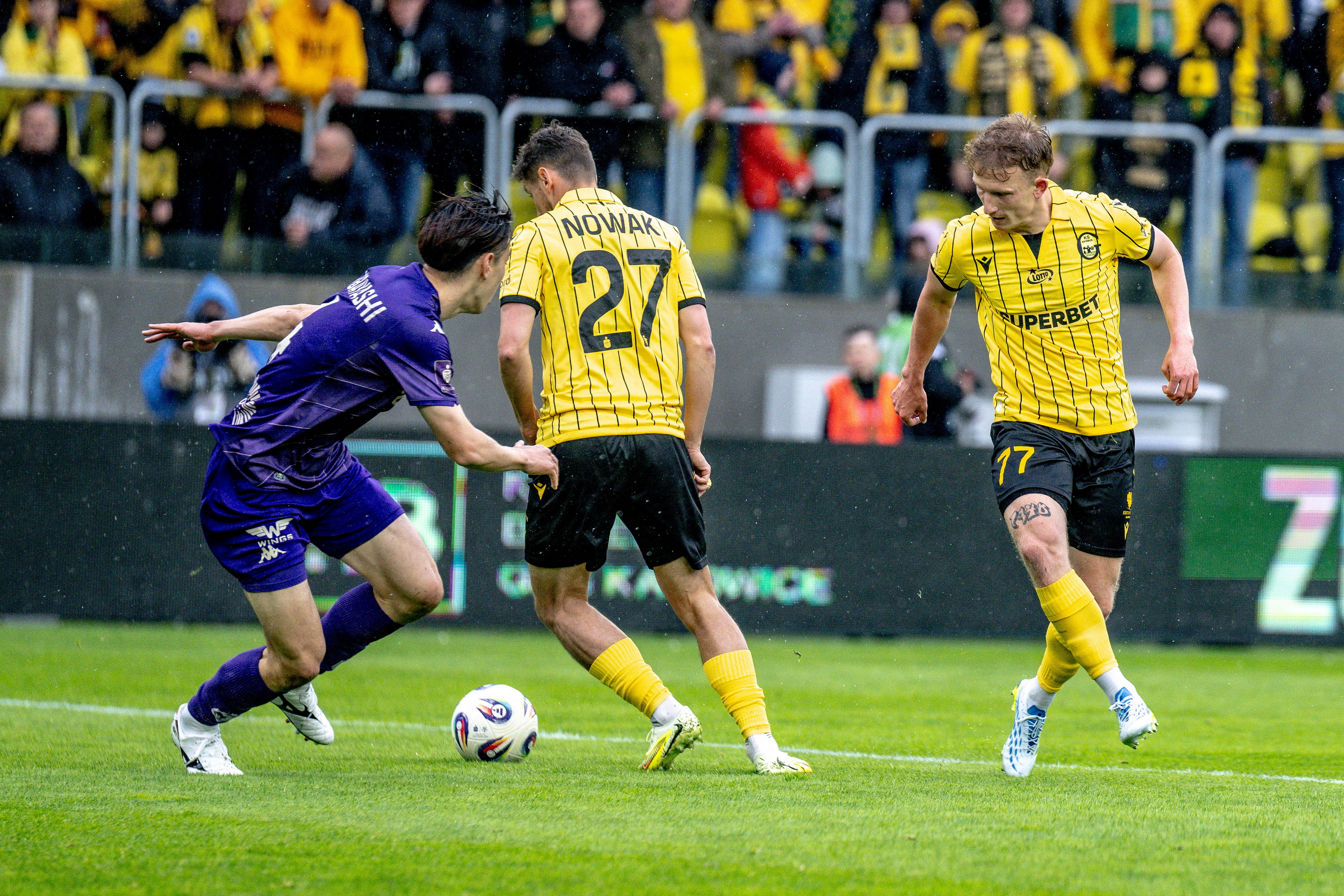[TÓM TẮT] GKS 2:2 Jagiellonia: Đại tiệc bàn thắng, không phân thắng bại